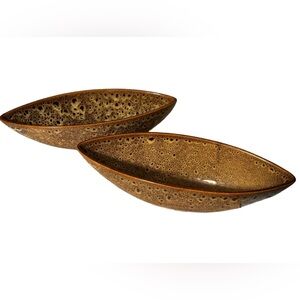 NEW•Elongated spotted boat dish table top decor set